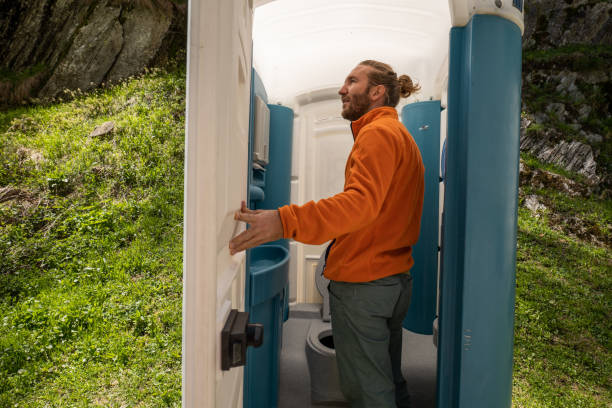 Porta potty delivery and setup in Jasper, IN